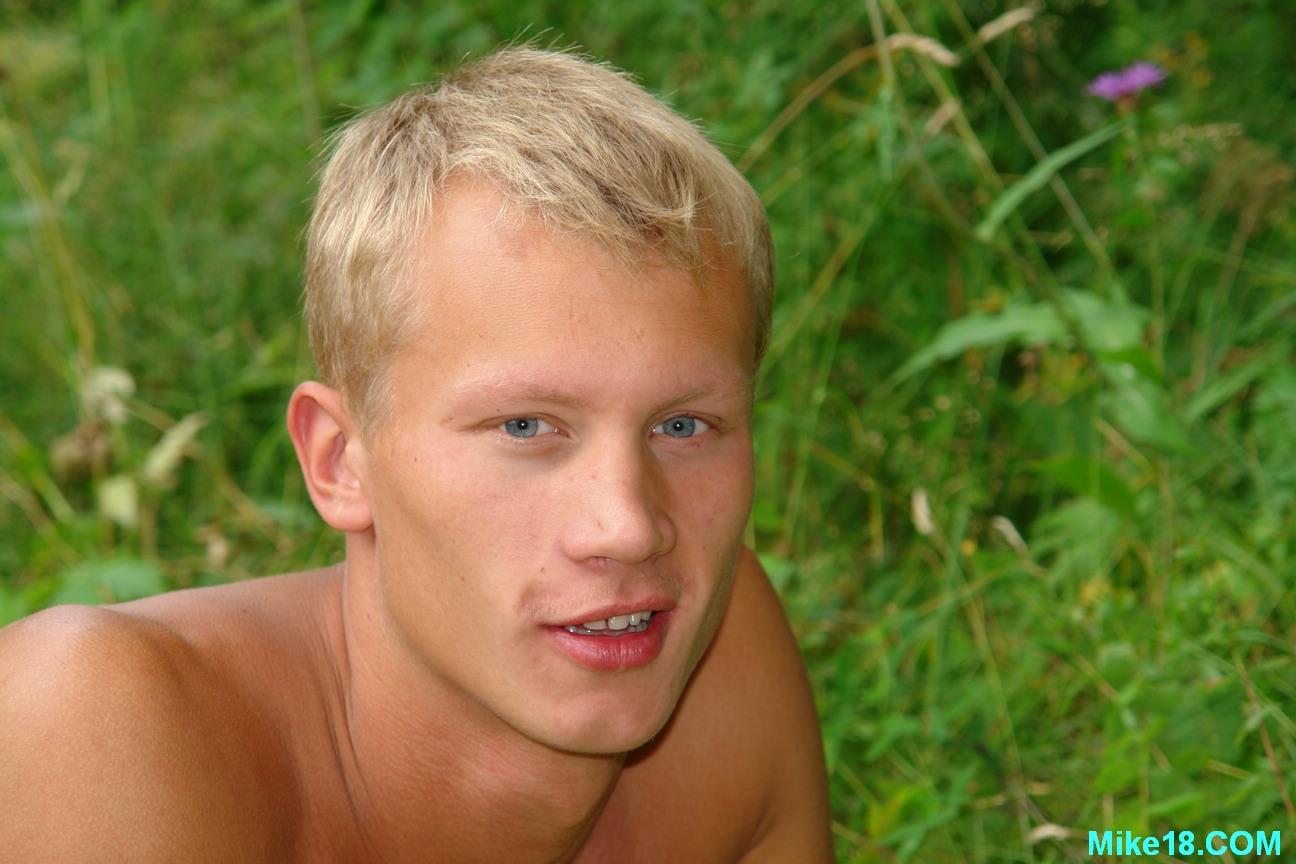 Old Hair Gay Porn - 18 Gay Porn Pictures image #173497