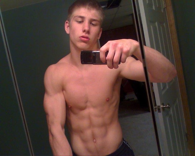 sexy muscular gay porn page boy sexy