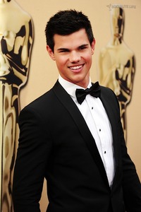 Taylor Lautner Gay Nude taylor lautner academy awards photos threads mega thread merged page